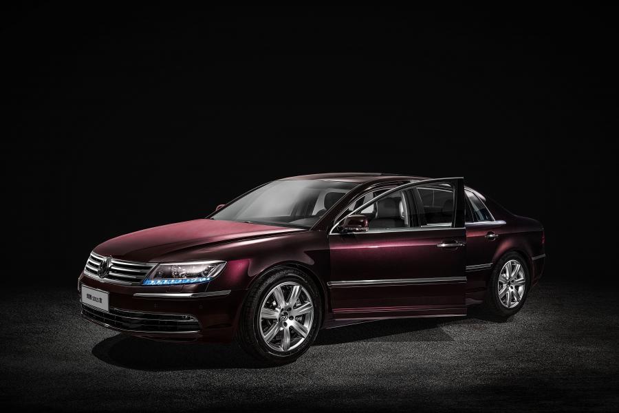  Volkswagen Phaeton V6 2015 года  (CN) (фото 4 из 15)